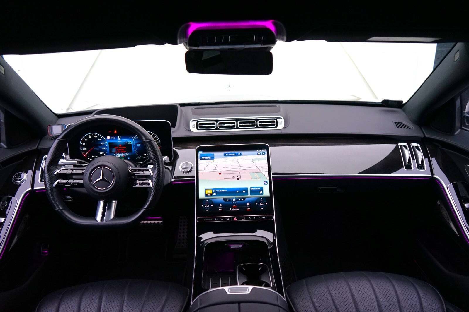 Gul Mercedes S580 e fra 2021