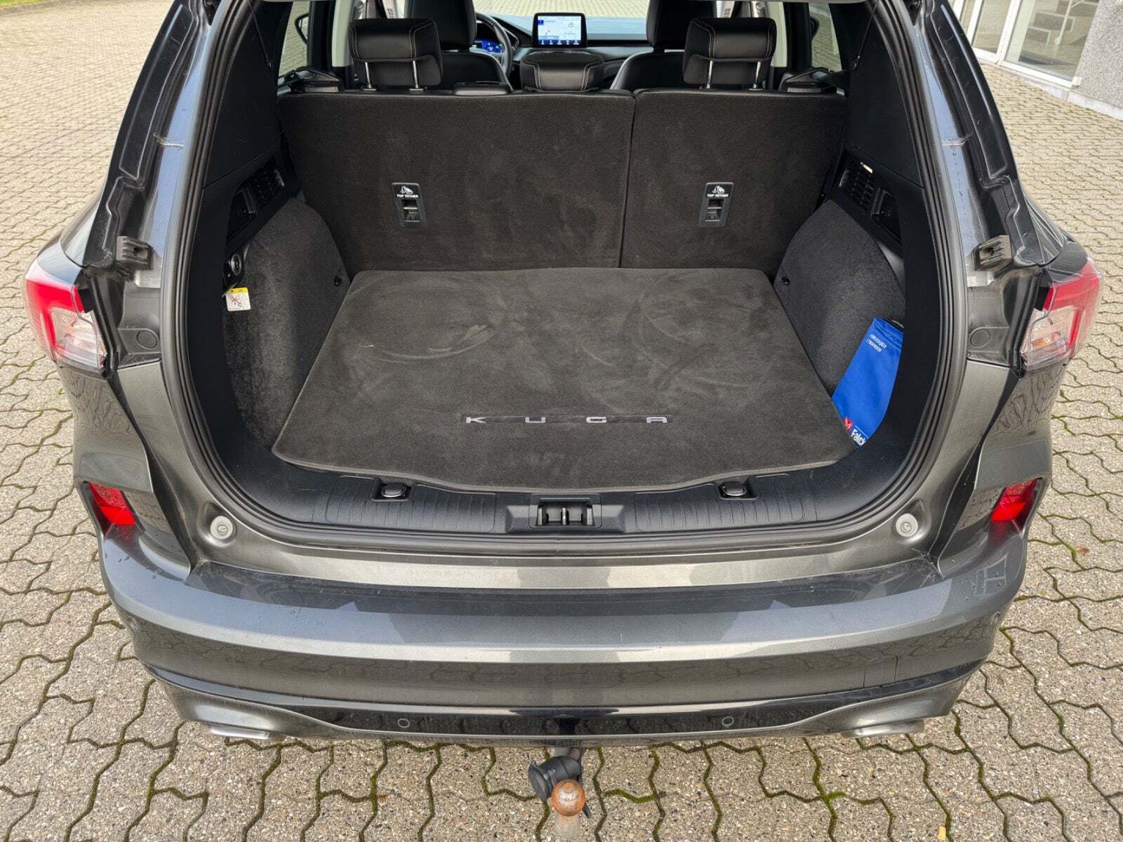 Ford Kuga 2,5 PHEV Vignale CVT