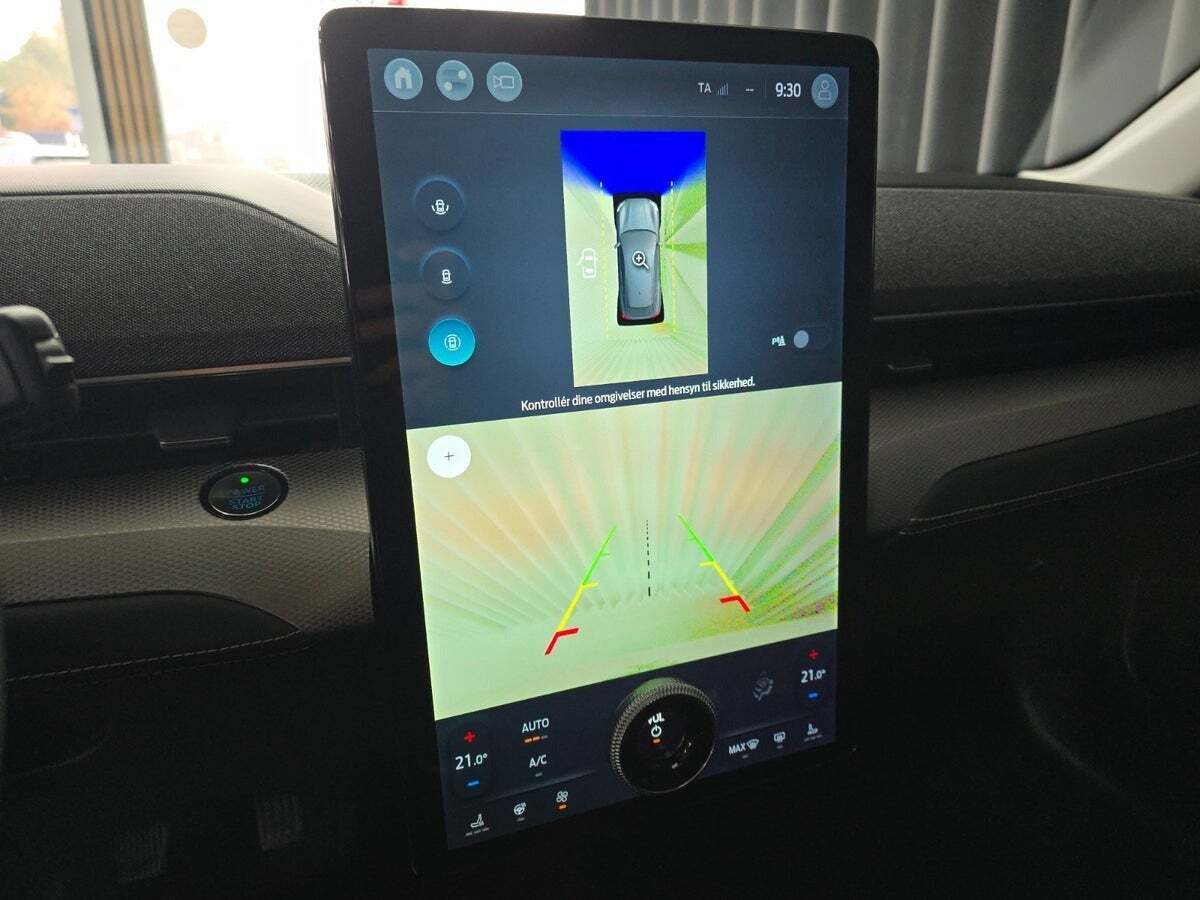 Hvid Ford Mustang Mach-E fra 2021