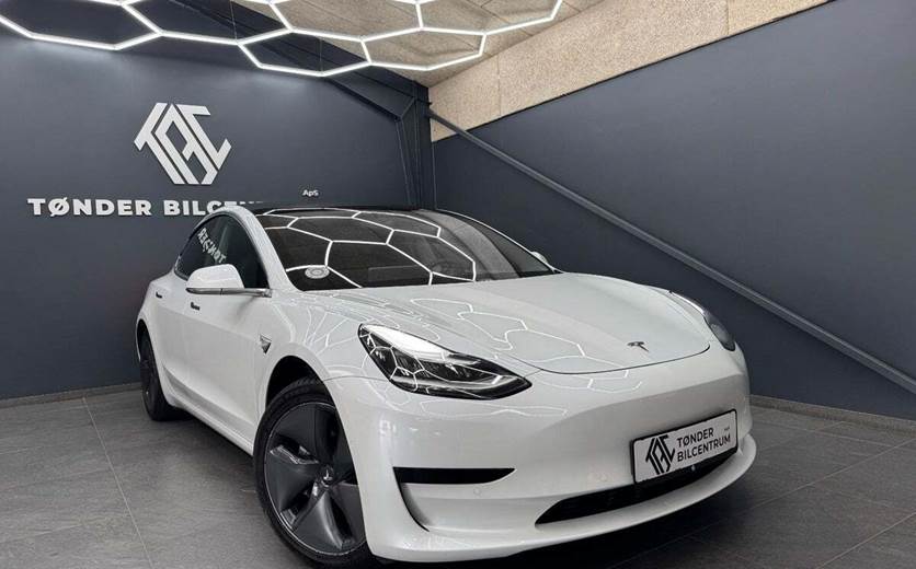 Tesla Model 3 Standard Range+ RWD