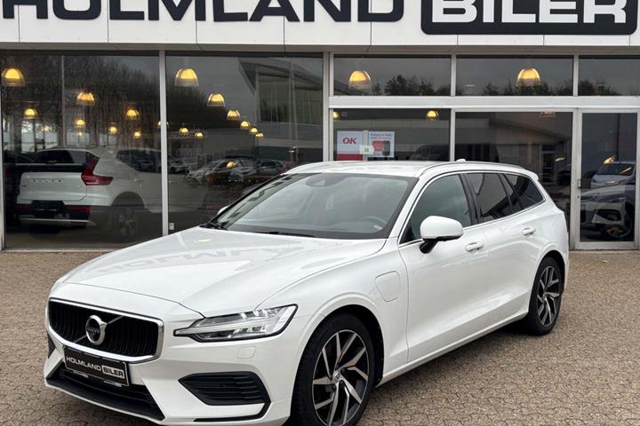 Hvid Volvo V60 fra 2020