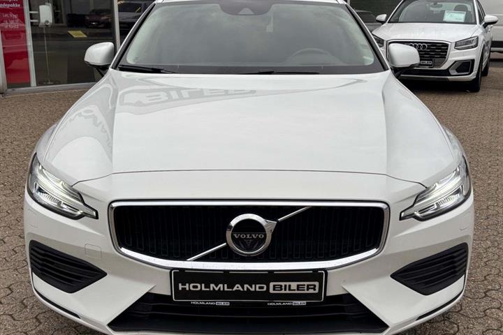 Hvid Volvo V60 fra 2020