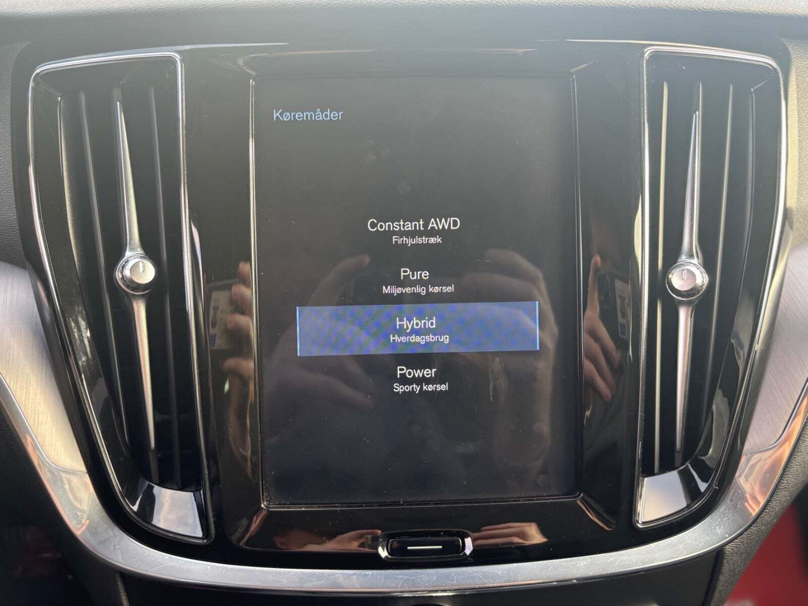 Hvid Volvo V60 fra 2020