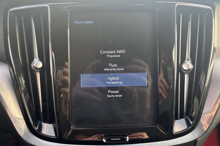 Hvid Volvo V60 fra 2020