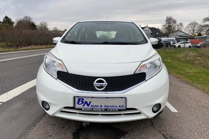 Hvid Nissan Note fra 2017