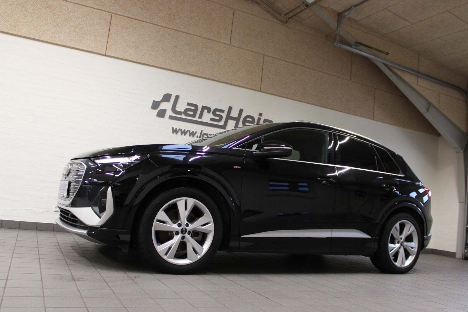 Audi Q4 e-tron 45 S-line