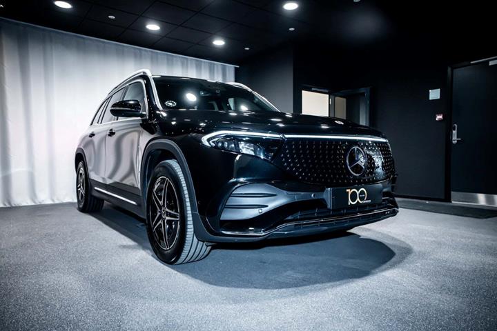 Sort Mercedes EQB250+ fra 2026