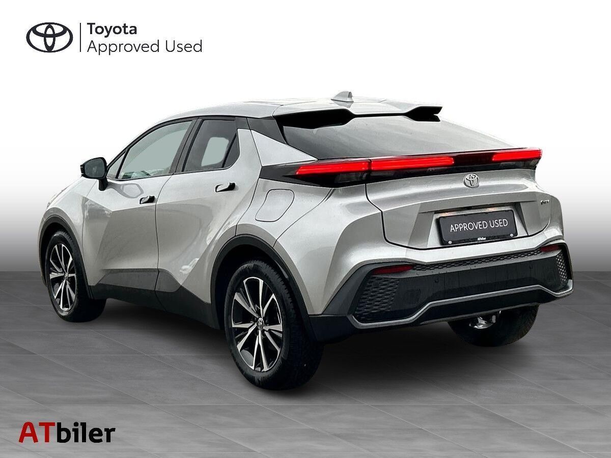 Toyota C-HR 1,8 Hybrid Style Smart Multidrive S 140HK 5d 6g Aut.