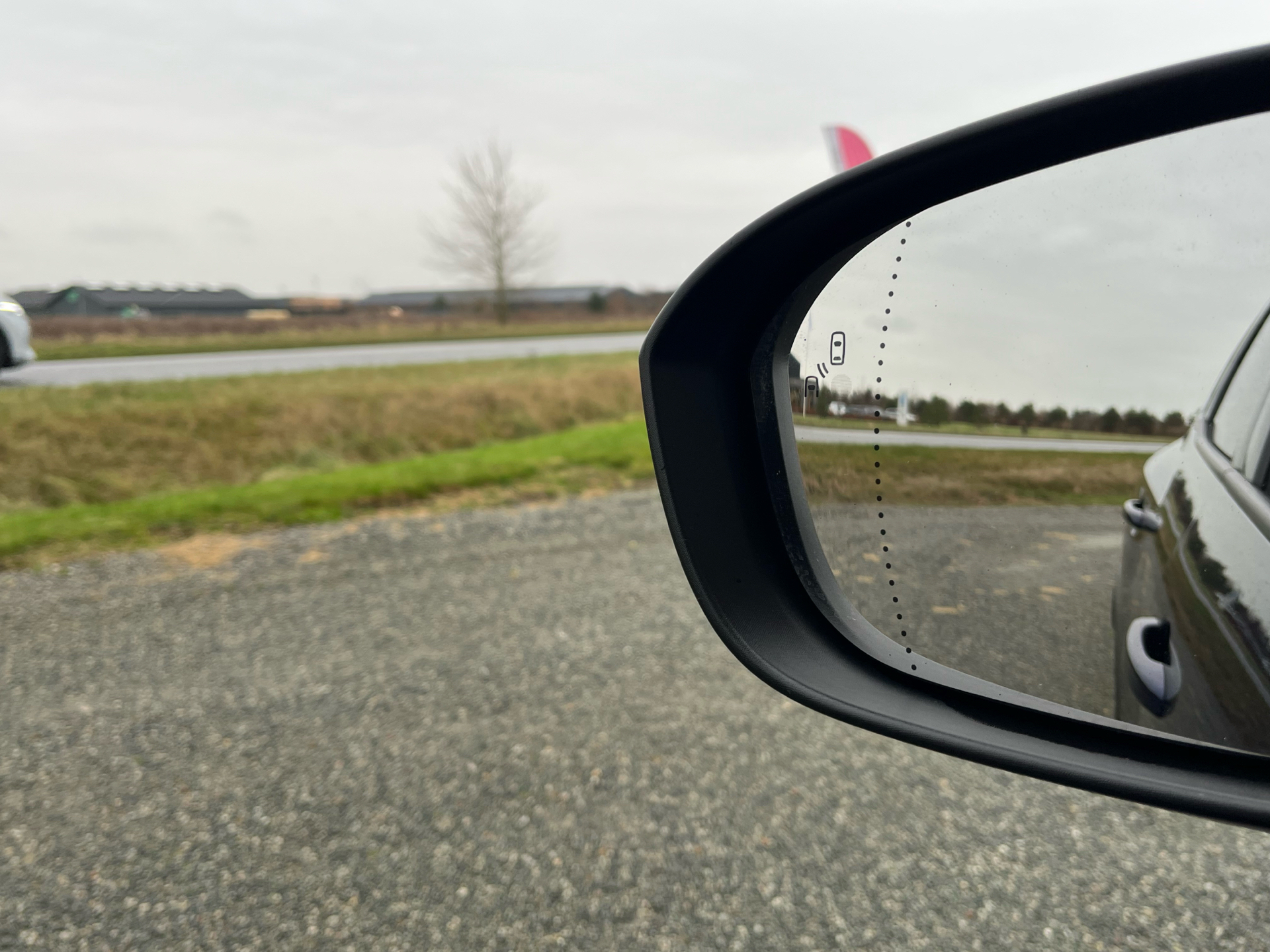 Blå Renault Espace fra 2023