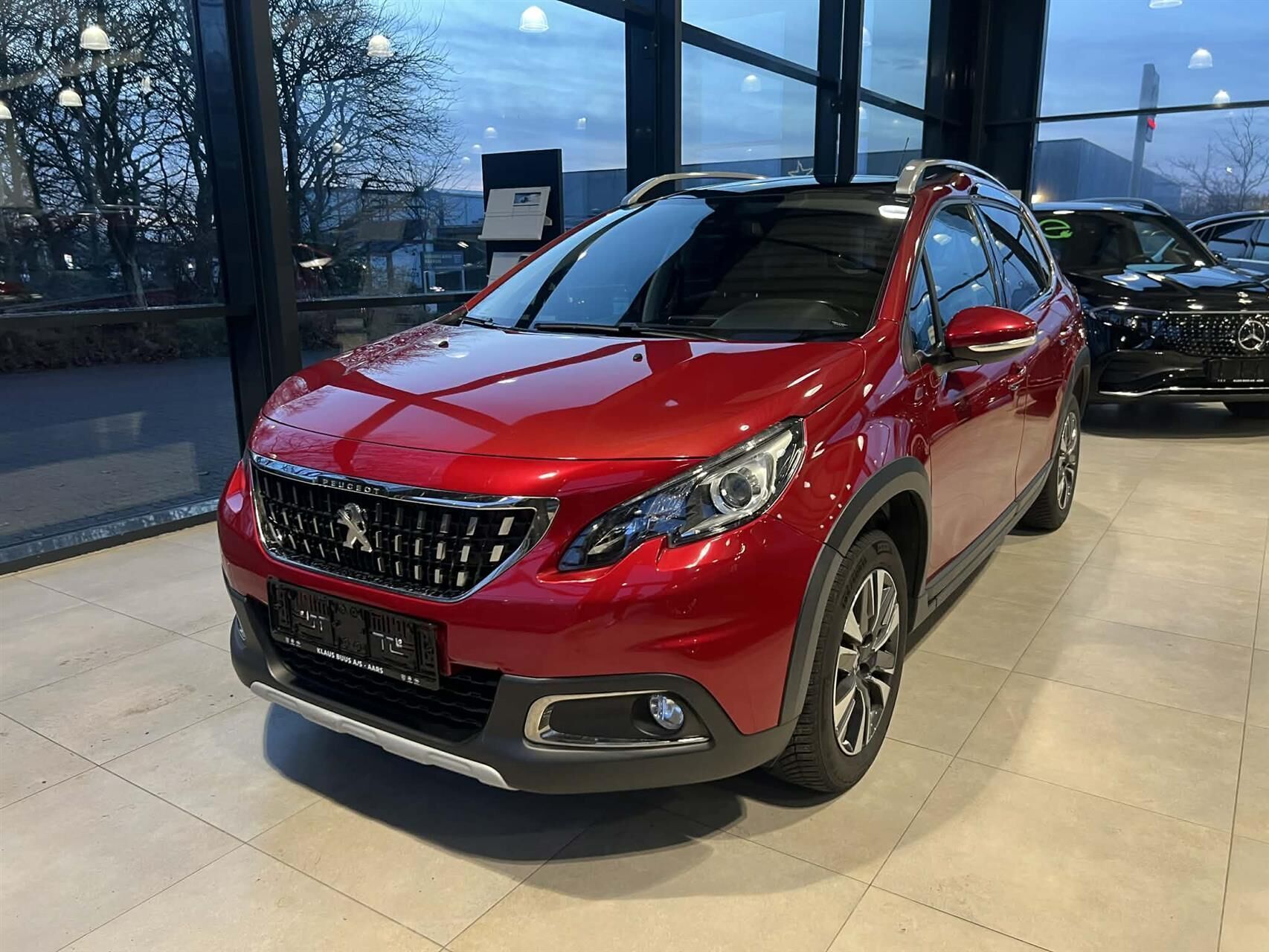 Peugeot 2008 1,2 PureTech Prestige 110HK 5d