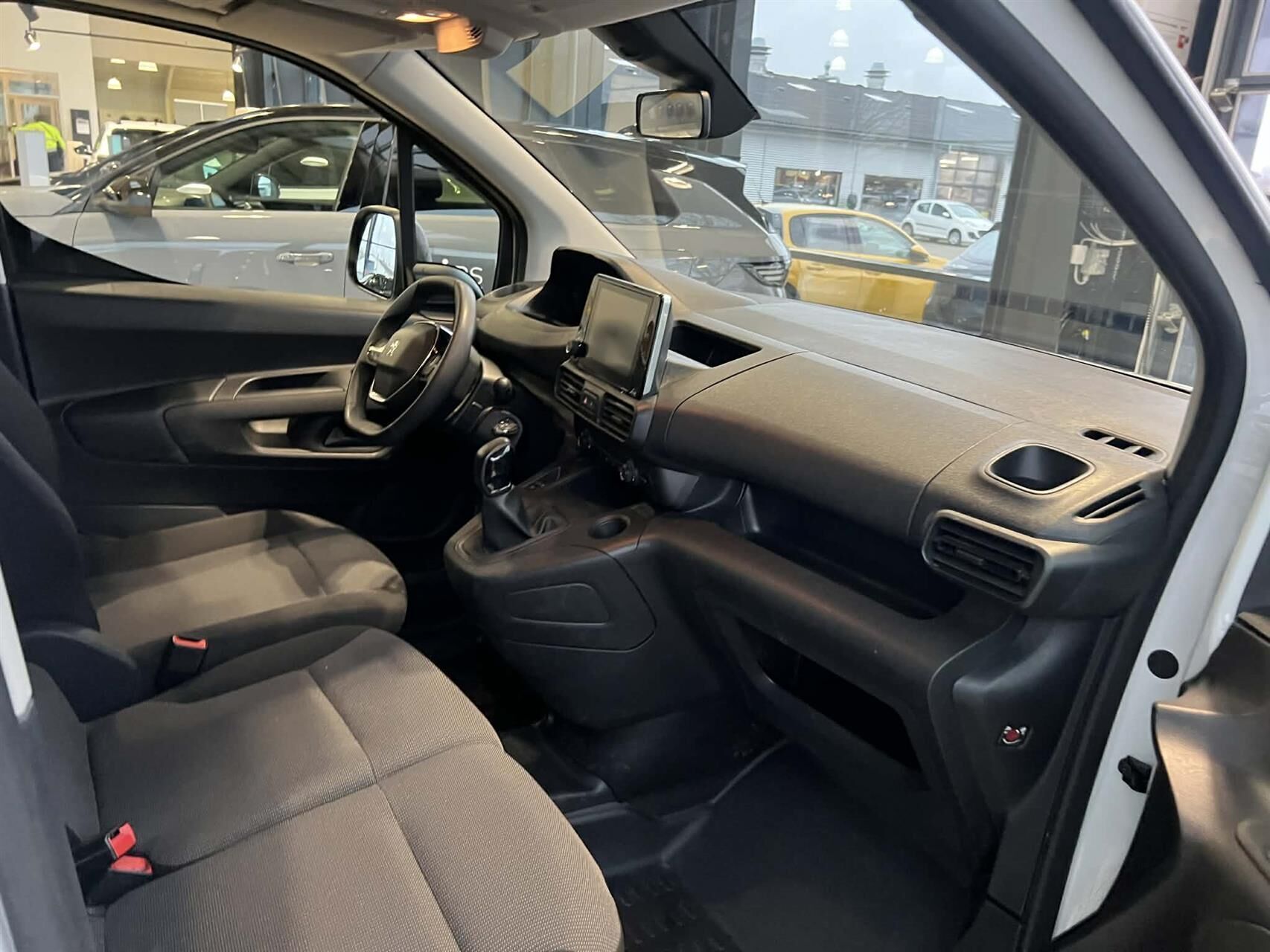 undefined Peugeot Partner fra 2021