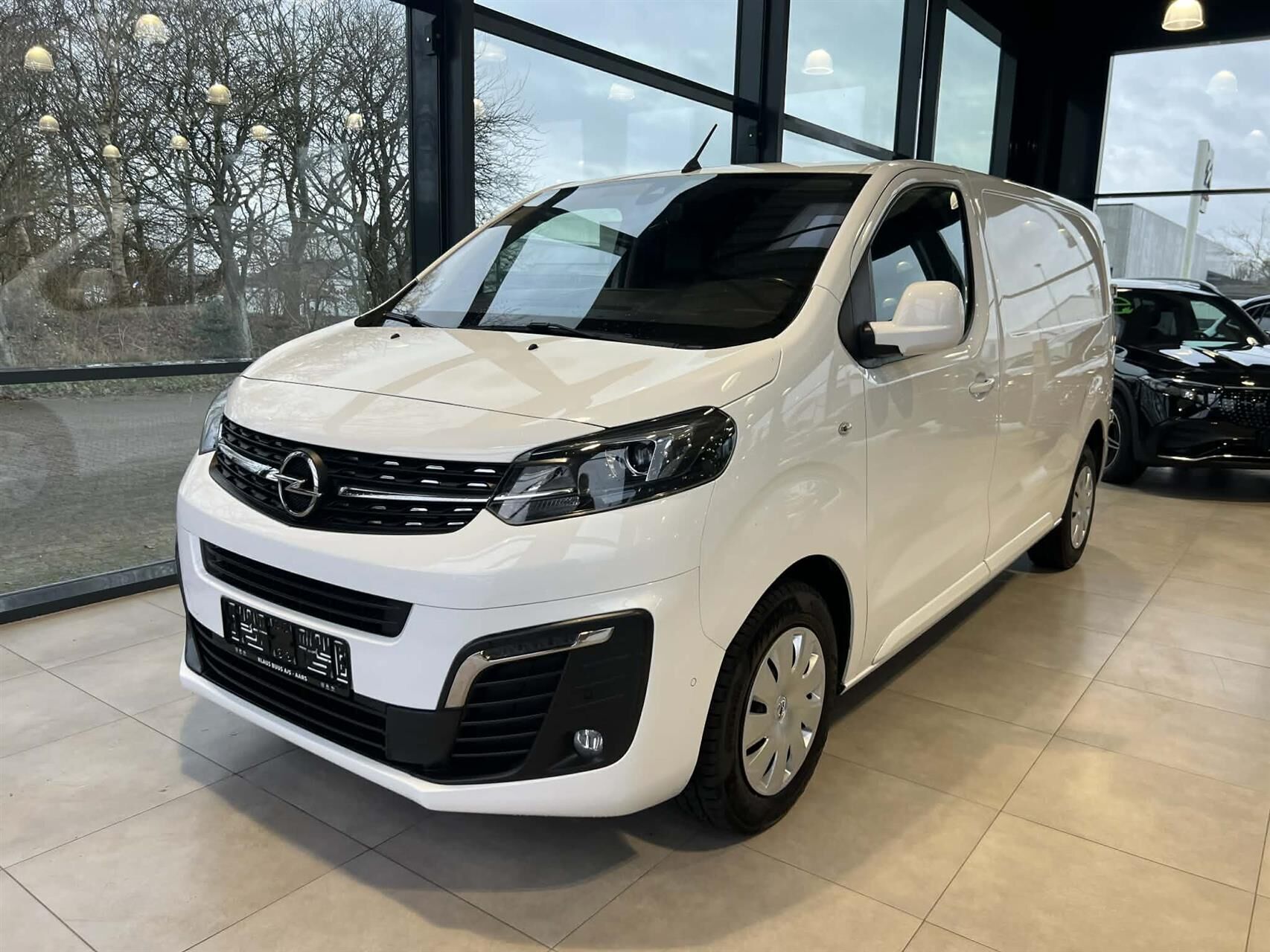 Opel Vivaro 2,0 L2V2 D Enjoy 122HK Van 6g