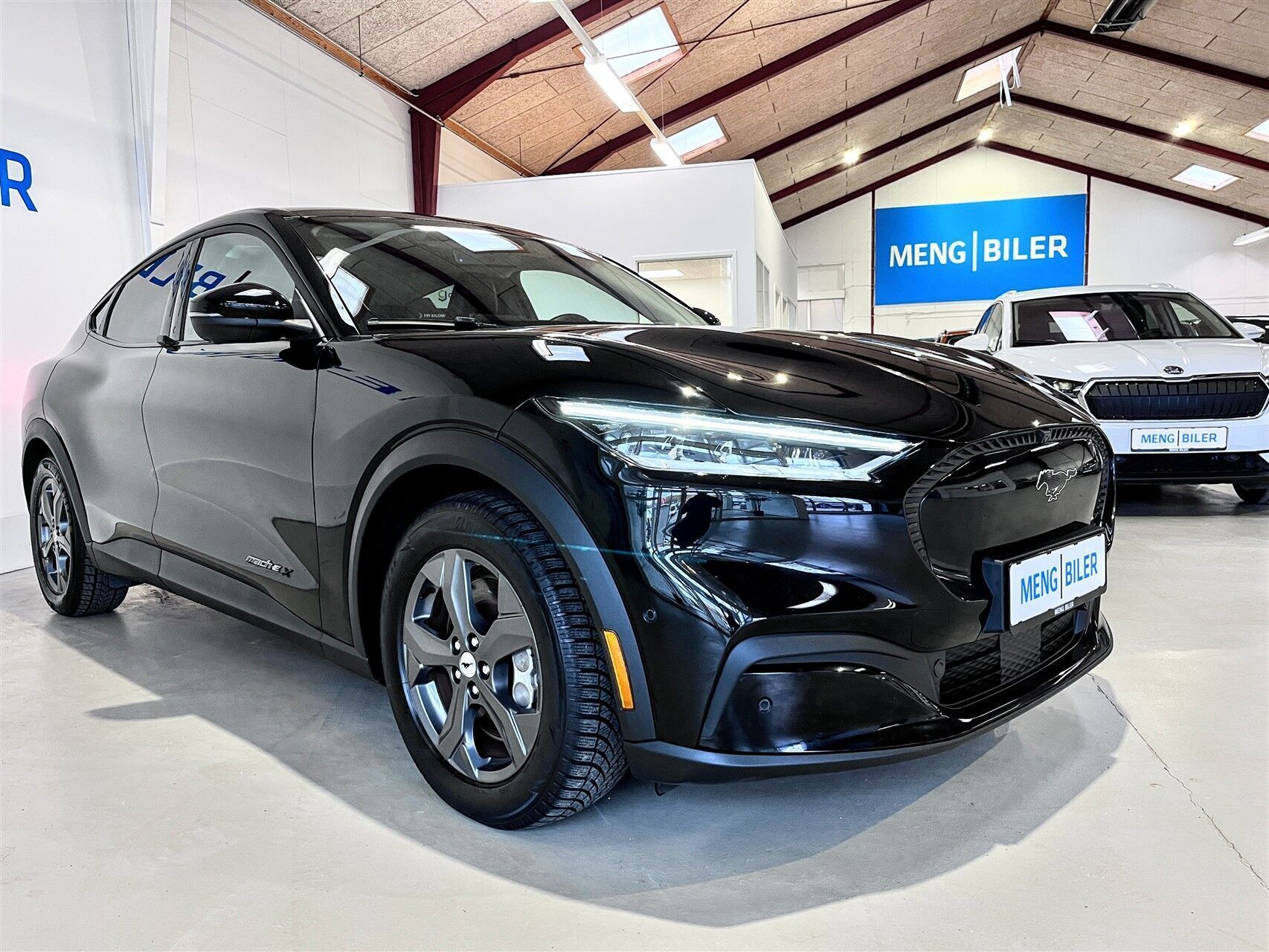 Ford Mustang Mach-E EL UR 294HK 5d Aut.