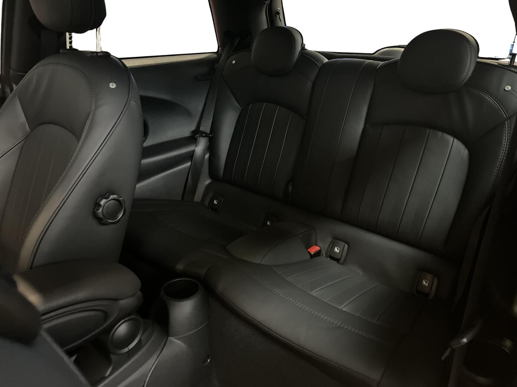 Sort Mini Cooper fra 2022