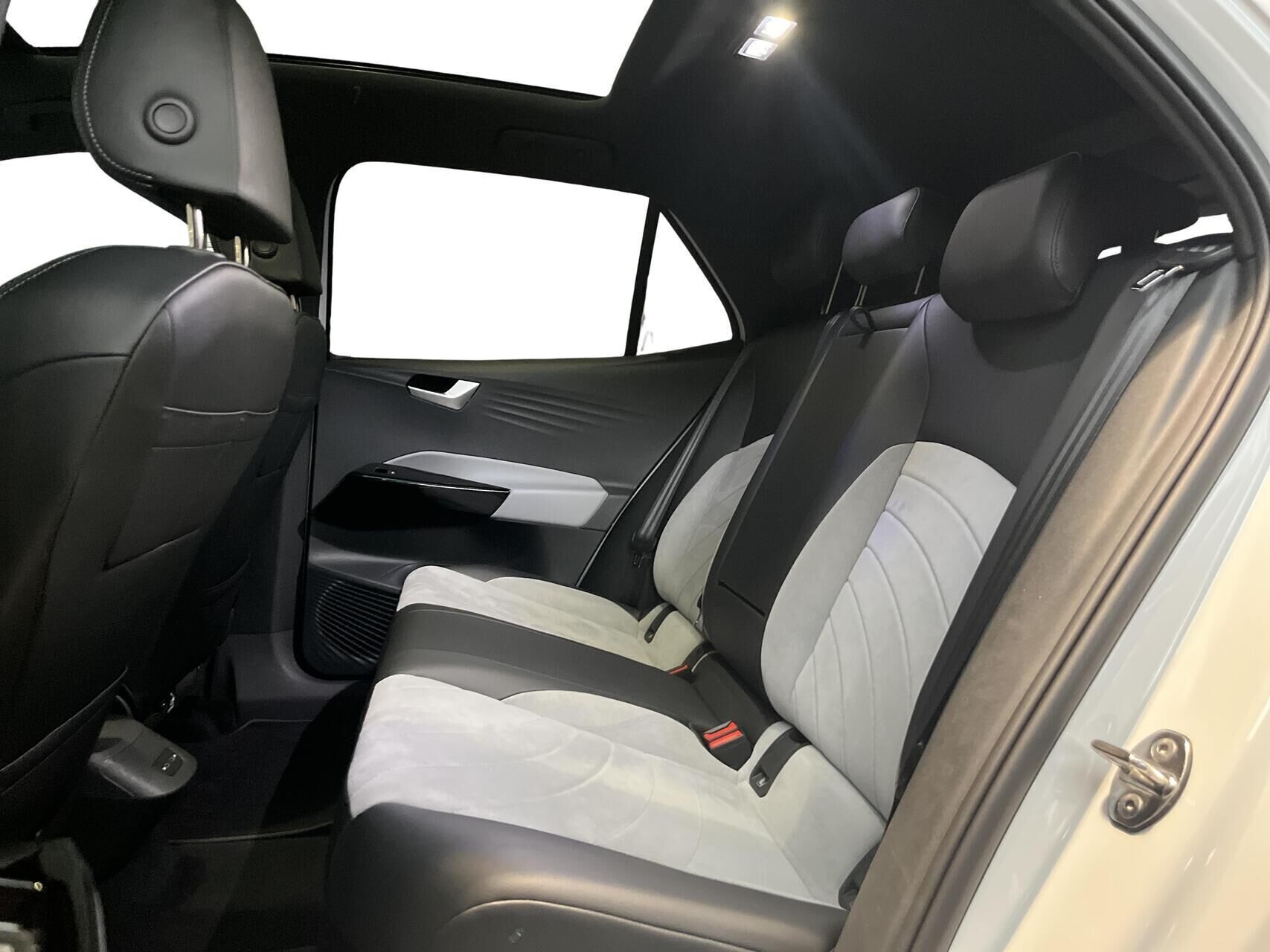 Hvid VW ID.3 fra 2023