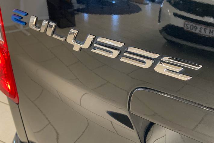 Sort Fiat Ulysse fra 2022