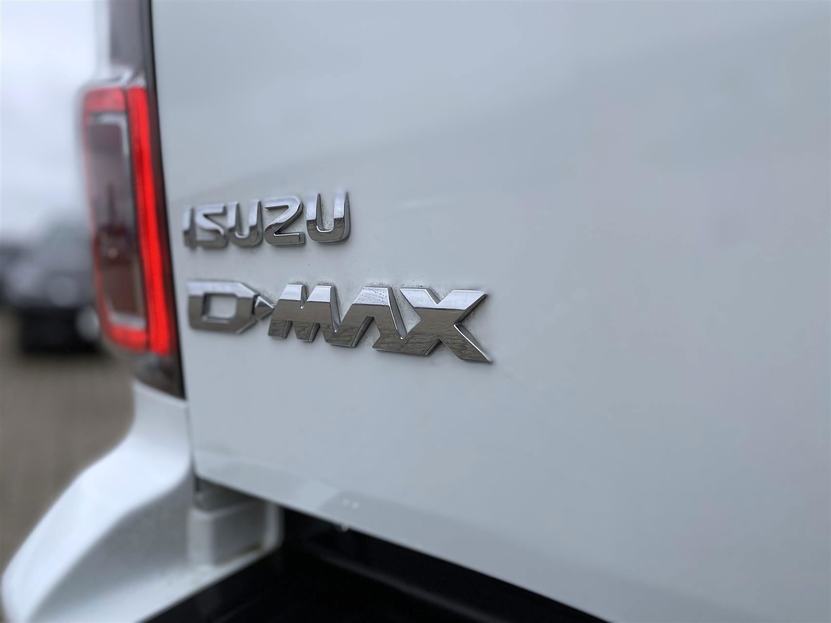 Hvid Isuzu D-Max fra 2023