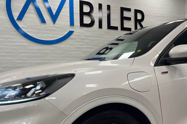 Hvid Ford Kuga fra 2020