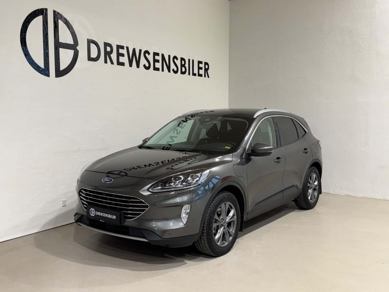 Ford Kuga 2,5 PHEV Titanium X CVT