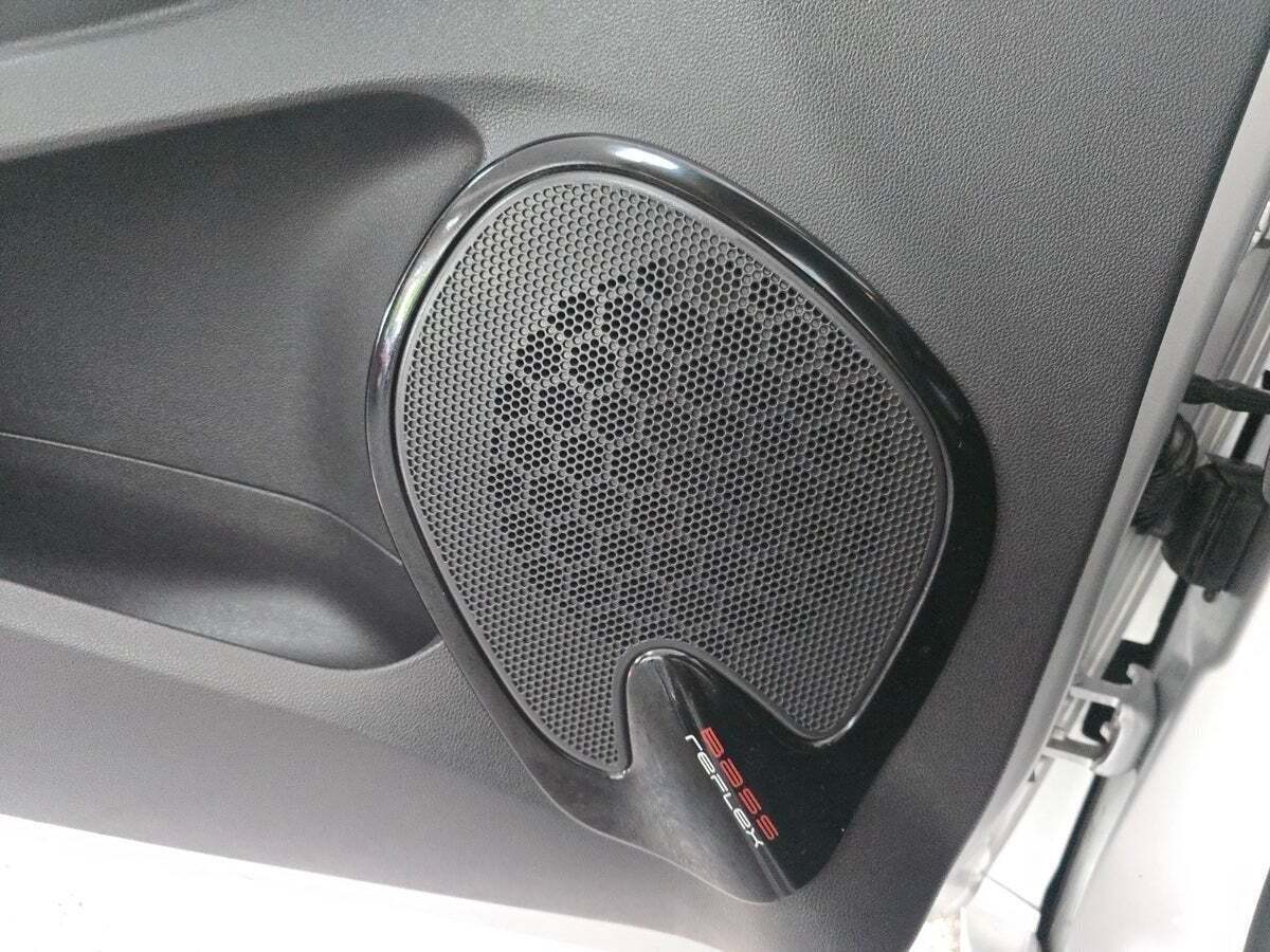 Sølv Renault Clio IV fra 2017