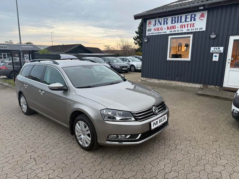 VW Passat 2,0 TDi 140 Comfortline Variant DSG BM