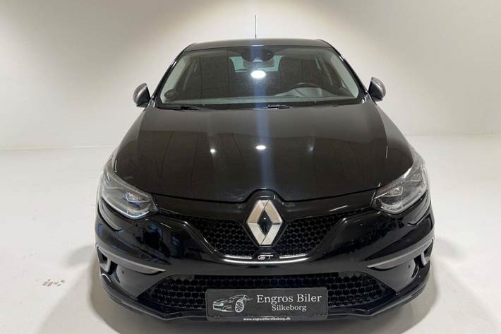 Sort Renault Megane IV fra 2016