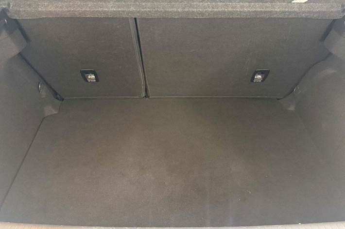 Sort Renault Megane IV fra 2016