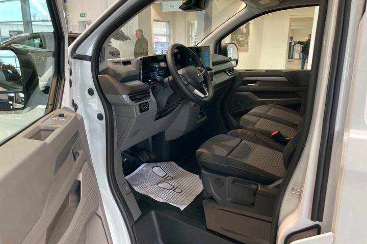 Hvid VW e-Transporter fra 2025