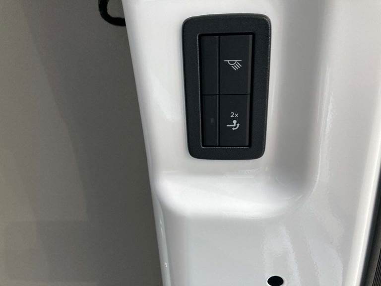 VW e-Transporter Comfort Kassevogn SWB