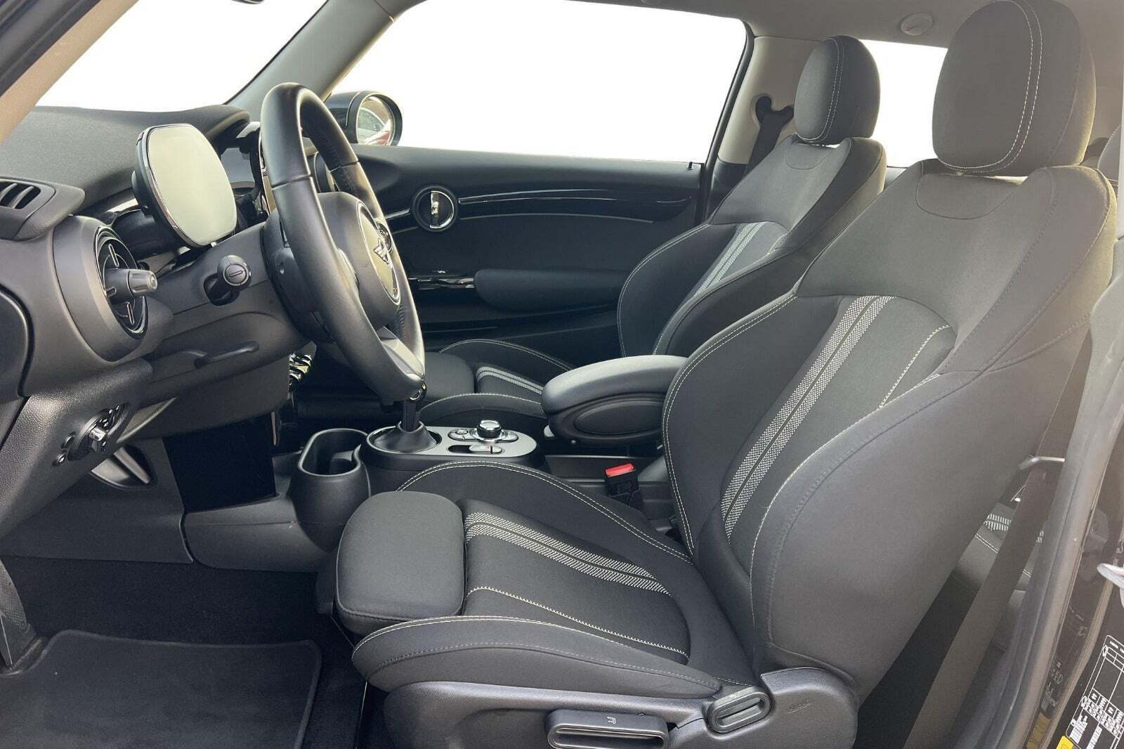 Mini Cooper SE Essential