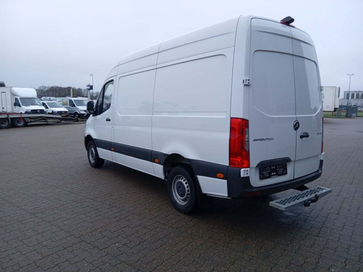 Mercedes Sprinter 317 2,0 CDi A2 Kassevogn PRO RWD