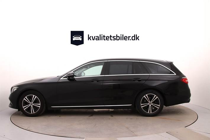 Sort Mercedes E220 d fra 2019