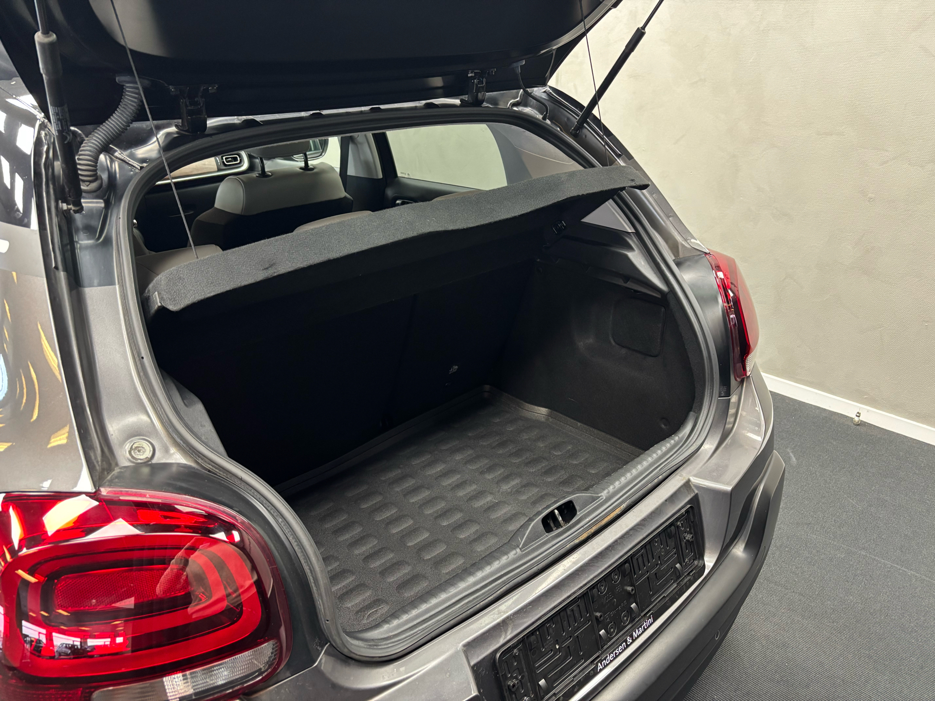 Citroën C3 1,2 PureTech Shine Sport 83HK 5d