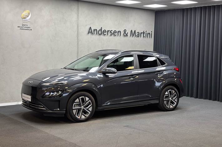 Grå Hyundai Kona fra 2022