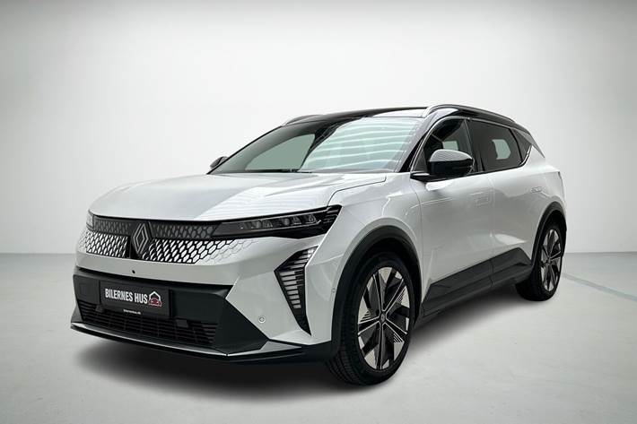 Hvid Renault Scénic fra 2025 set udefra
