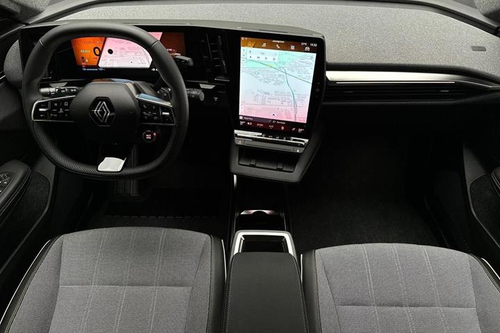 Hvid Renault Scénic fra 2025