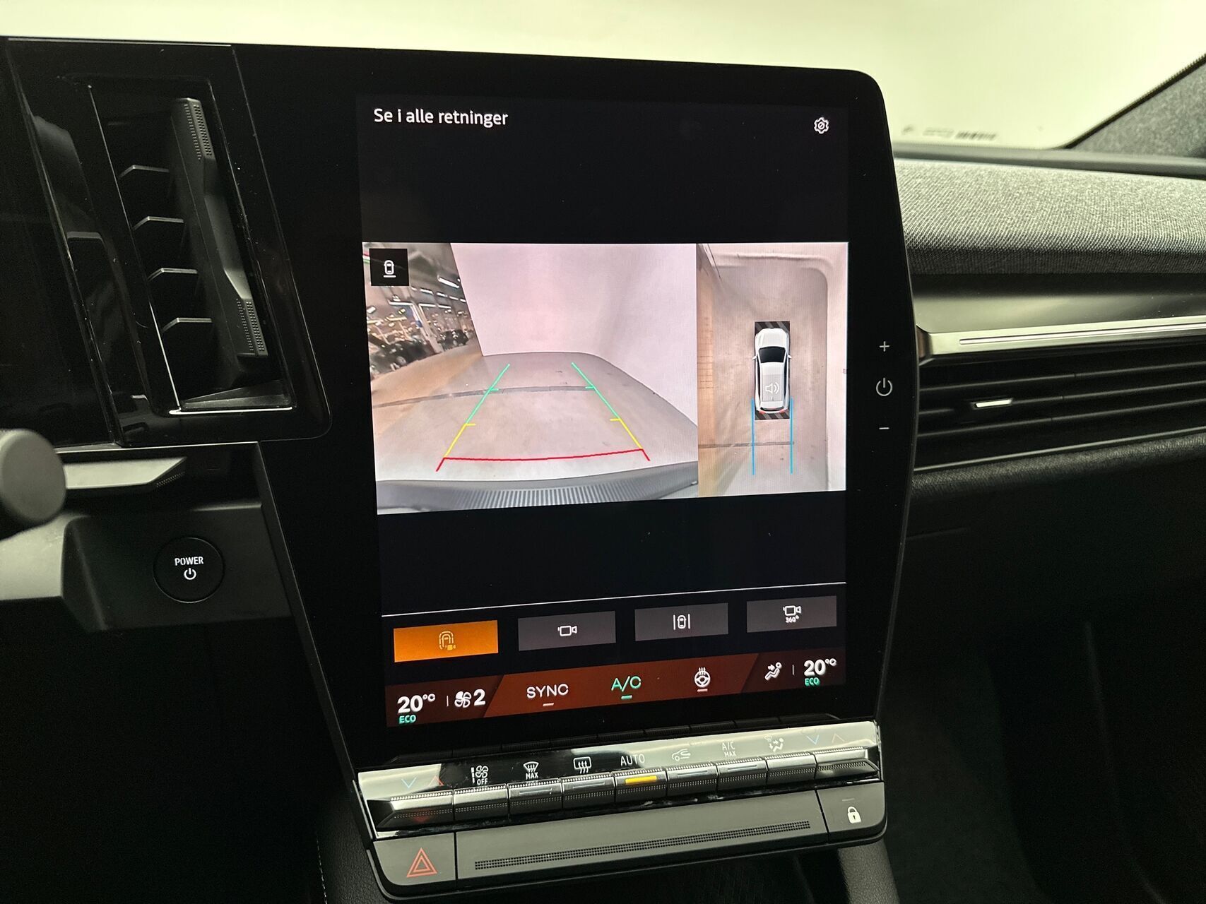 Hvid Renault Scénic fra 2025