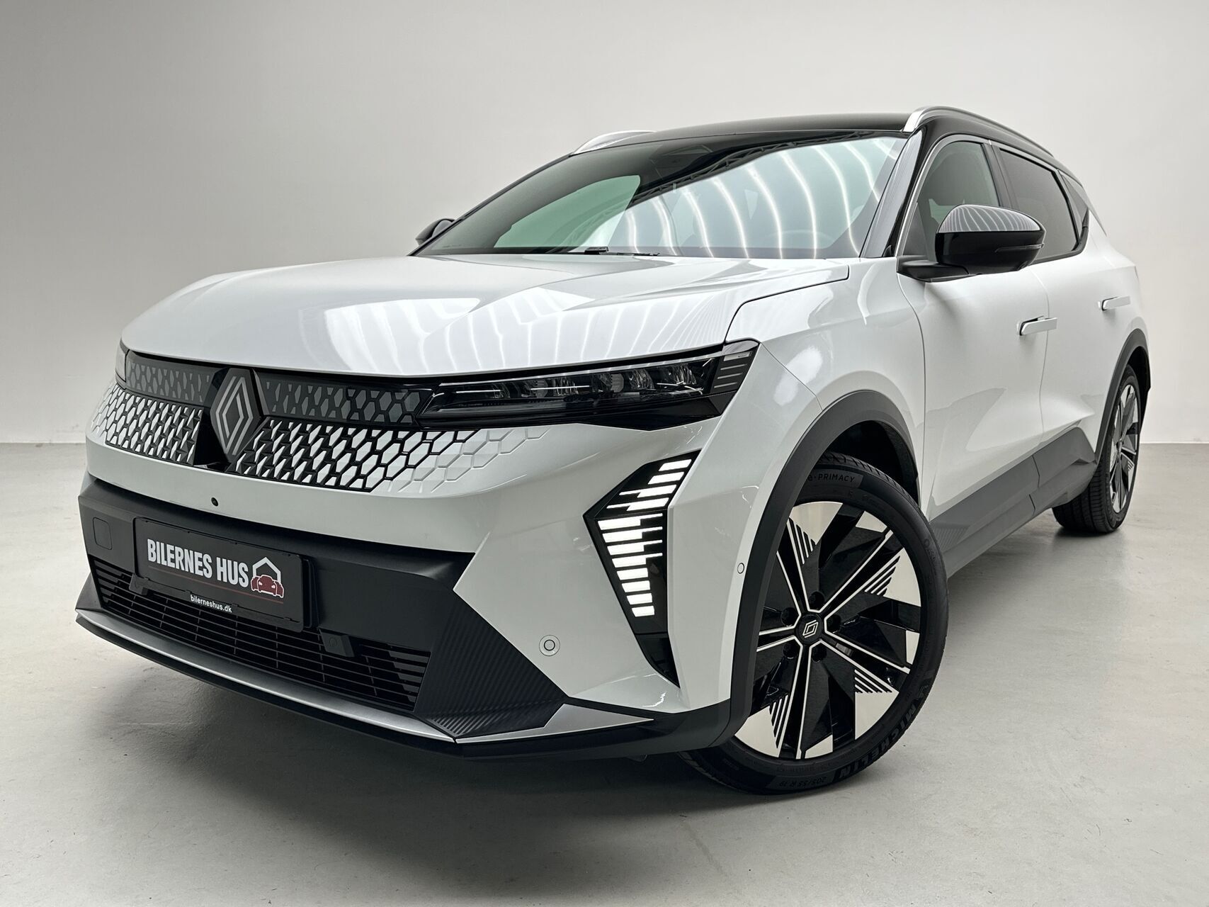 Hvid Renault Scénic fra 2025