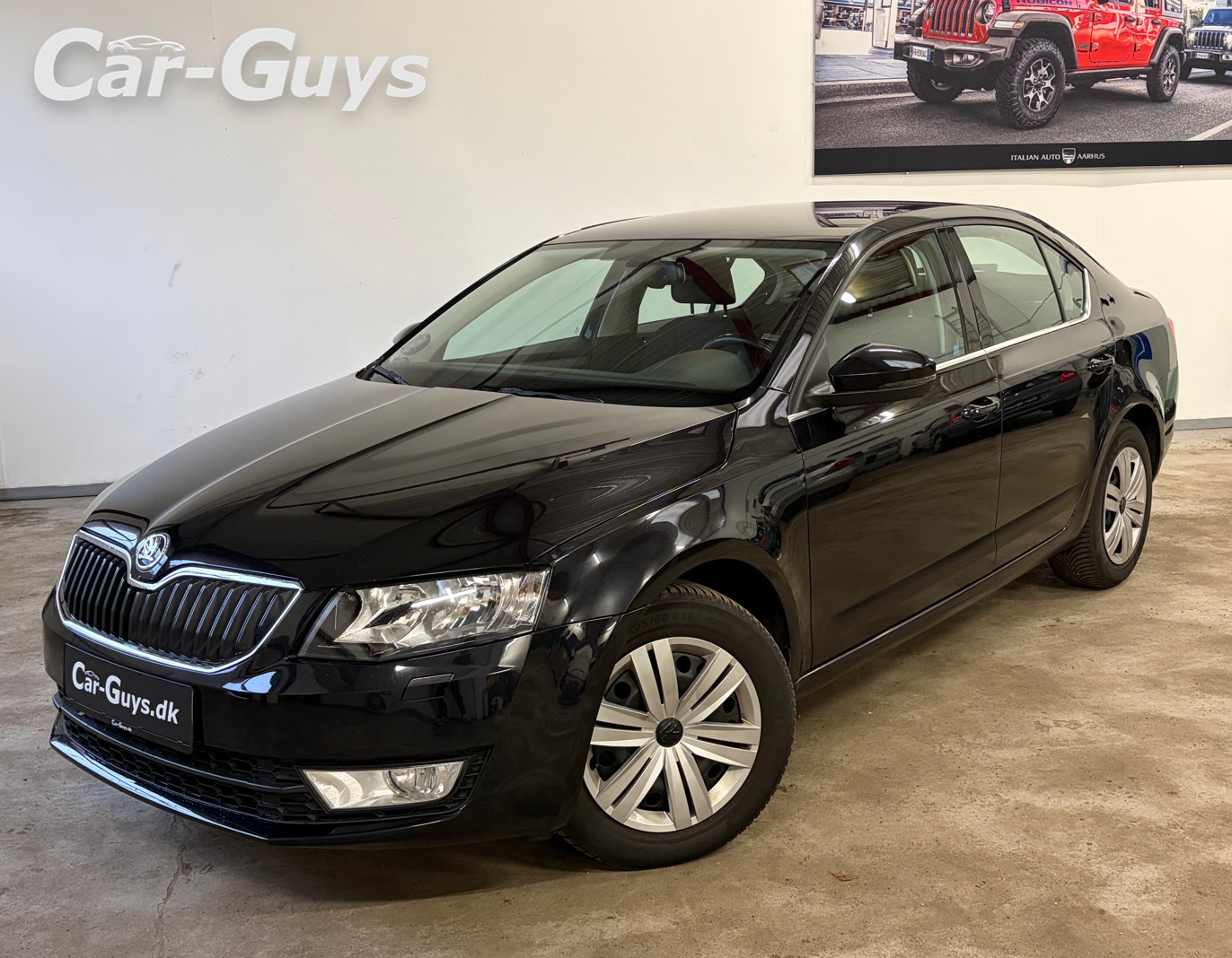 Sort Skoda Octavia fra 2015