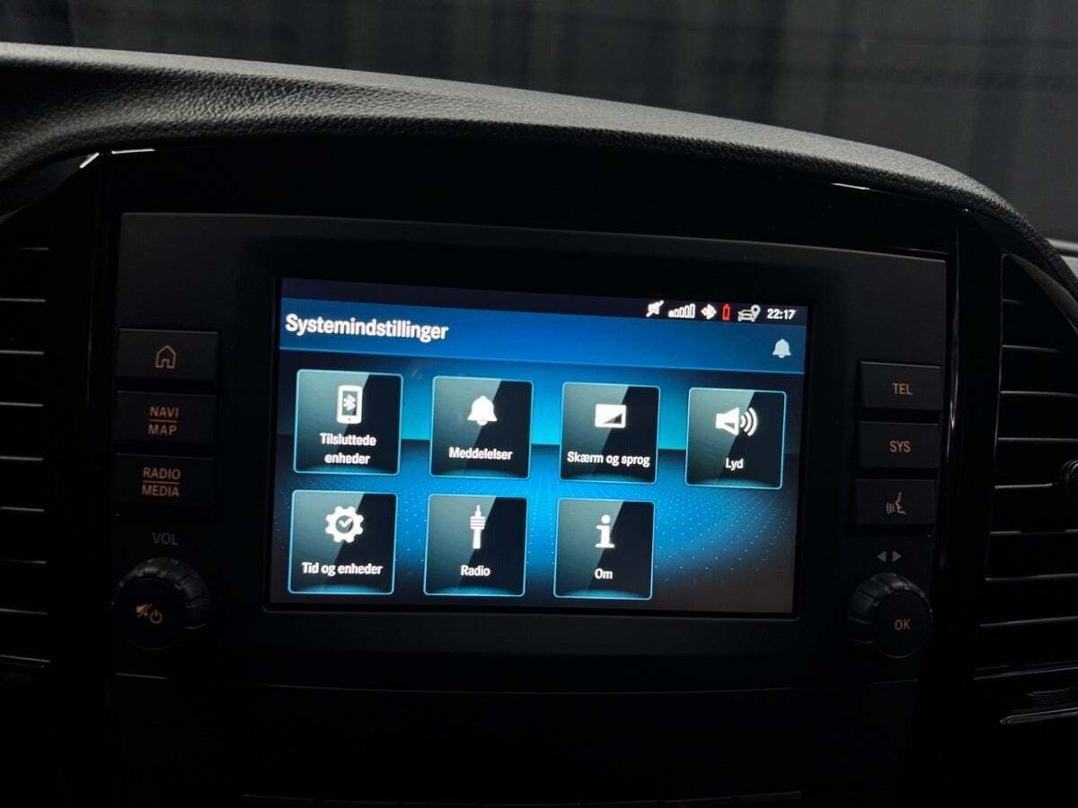 Hvid Mercedes eVito 129 fra 2024