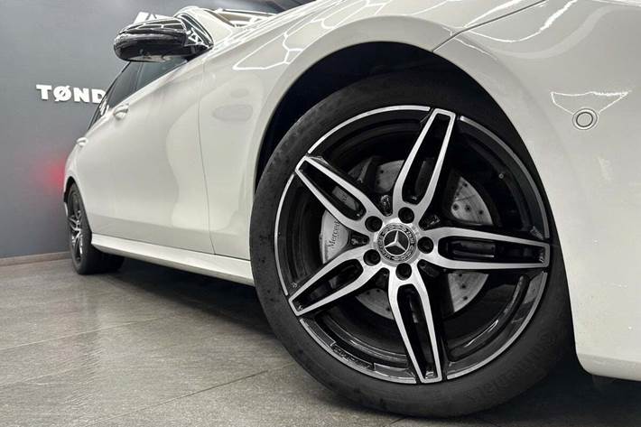 Hvid Mercedes E220 d fra 2018