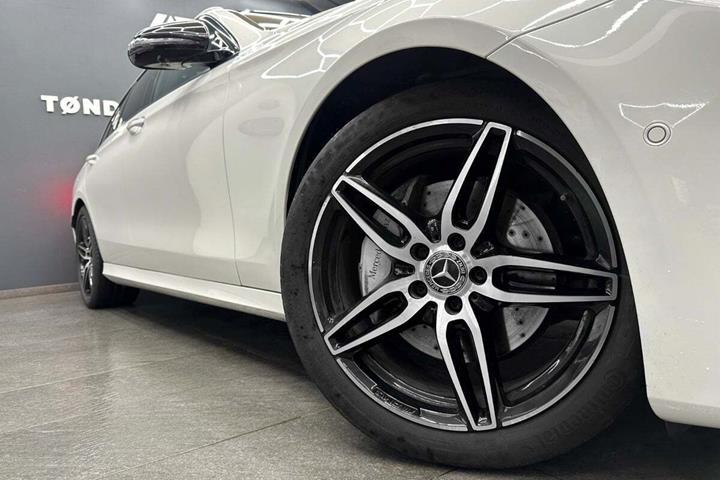Hvid Mercedes E220 d fra 2018