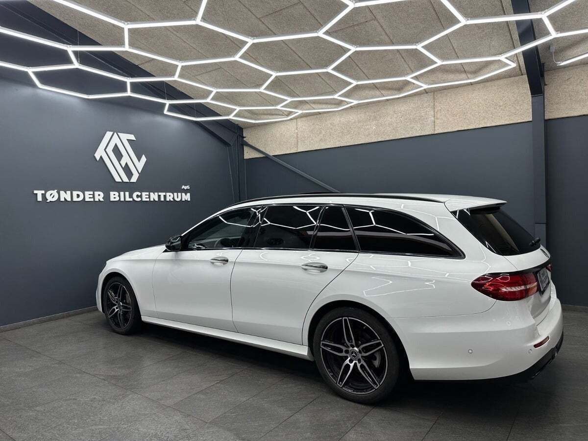 Hvid Mercedes E220 d fra 2018