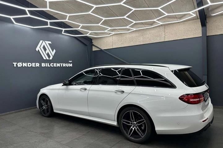 Hvid Mercedes E220 d fra 2018