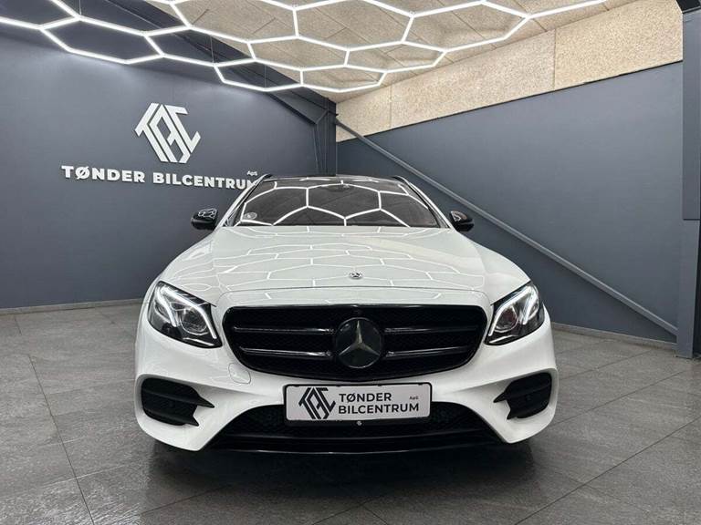 Mercedes E220 d 2,0 AMG Line stc. aut.