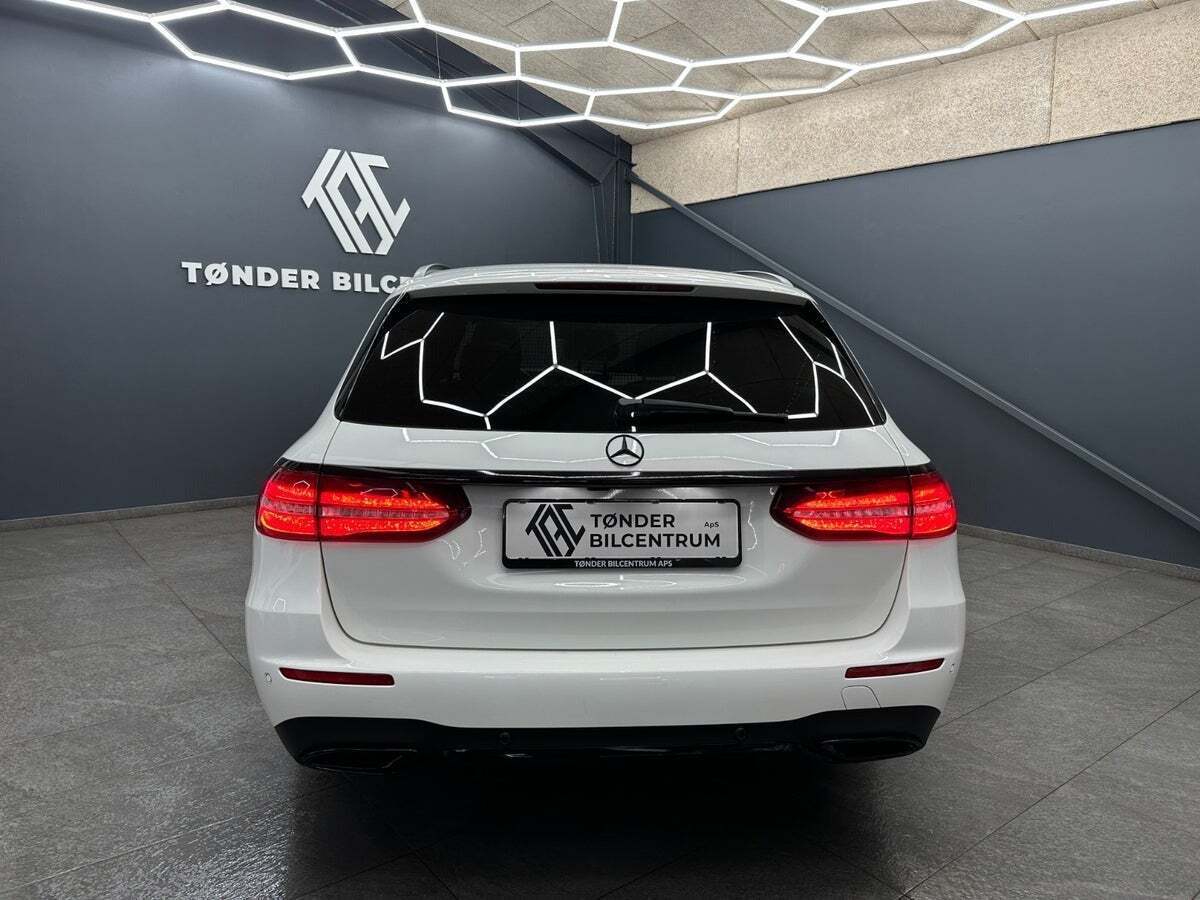 Hvid Mercedes E220 d fra 2018