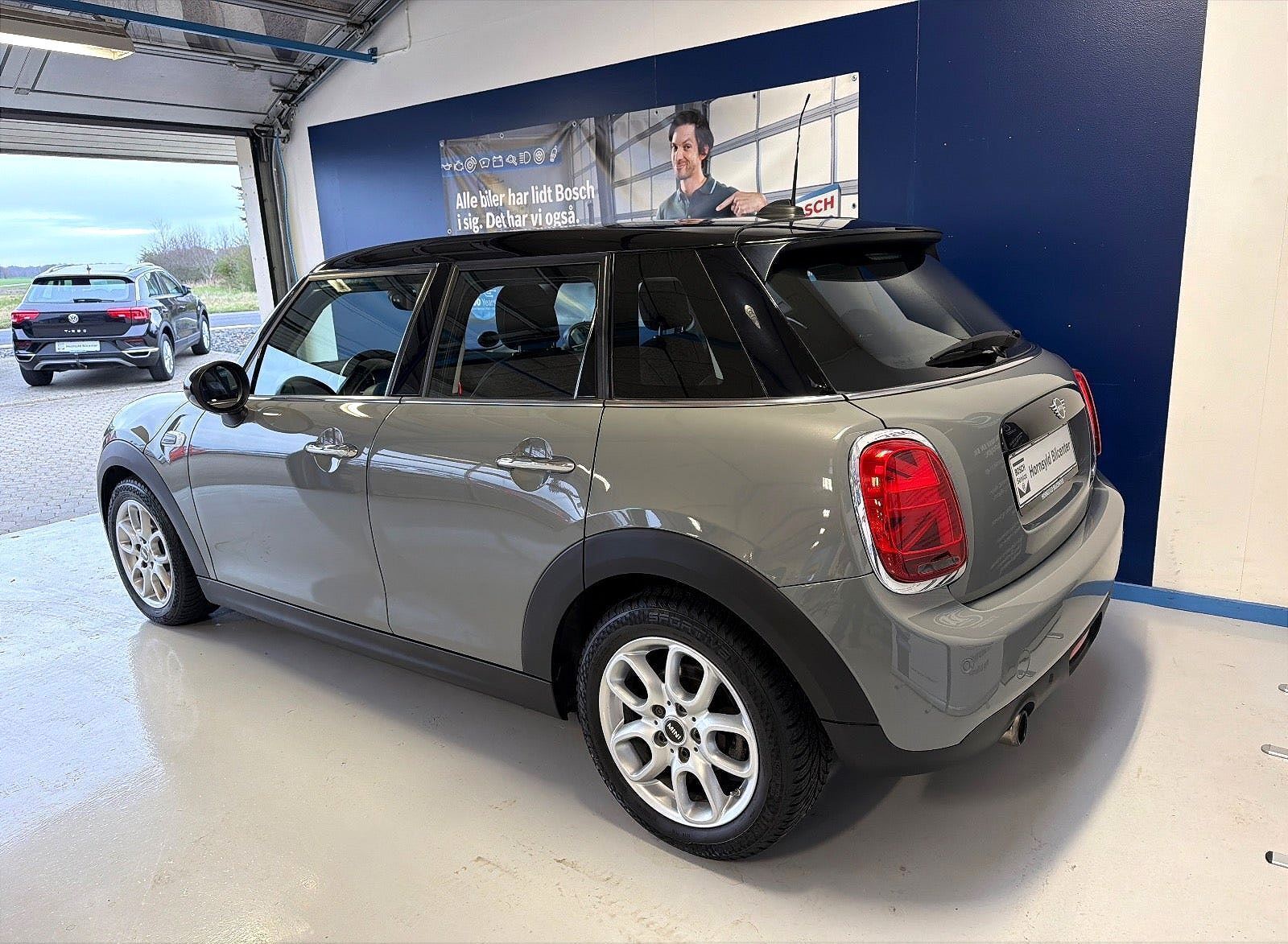 Mini Cooper 1,5 Essential aut.