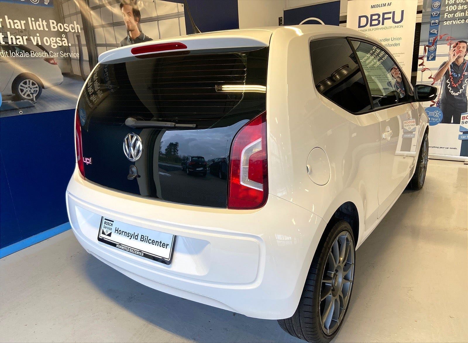 Hvid VW UP! fra 2012