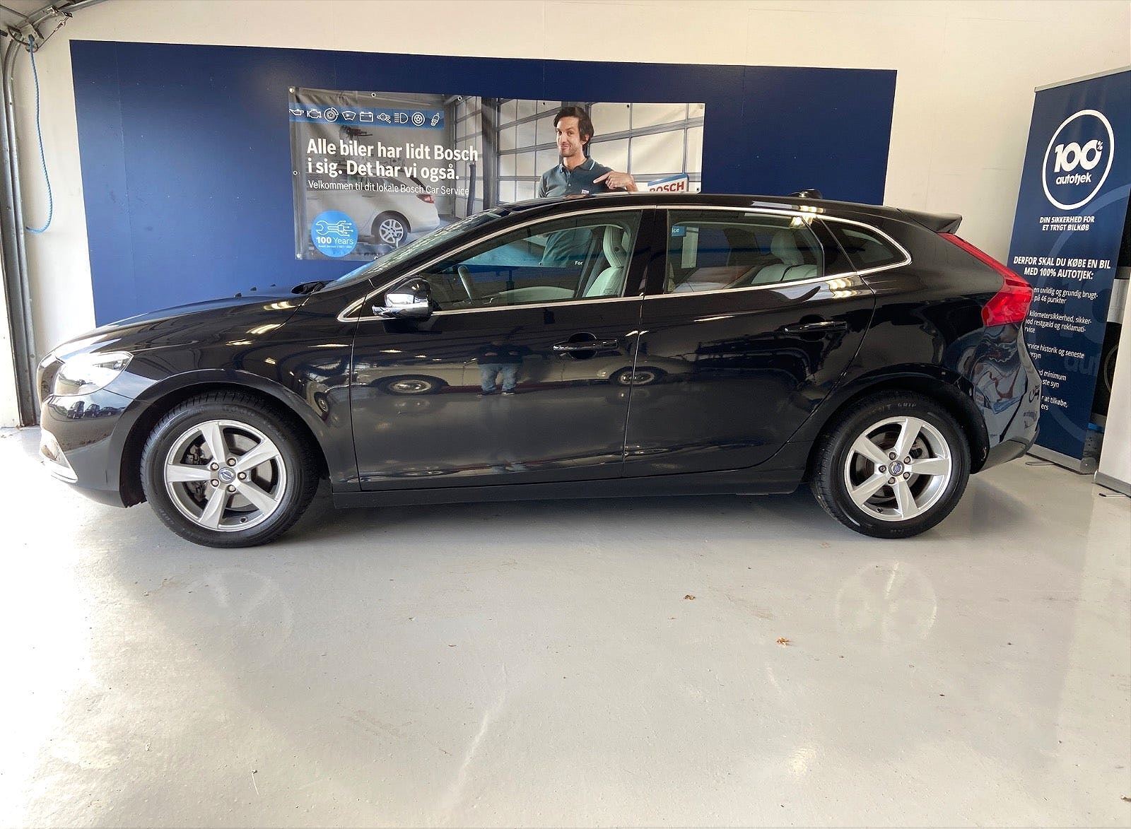 Volvo V40 1,6 T4 180 Momentum