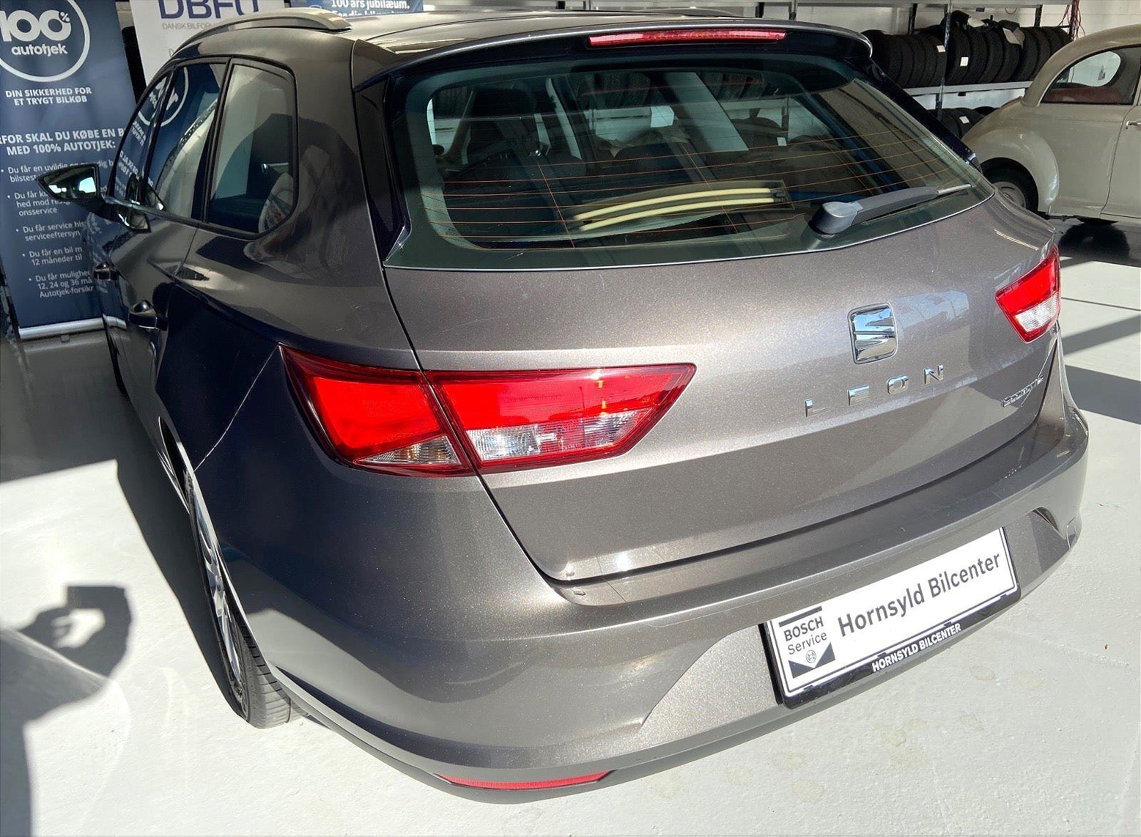 Grå Seat Leon fra 2017